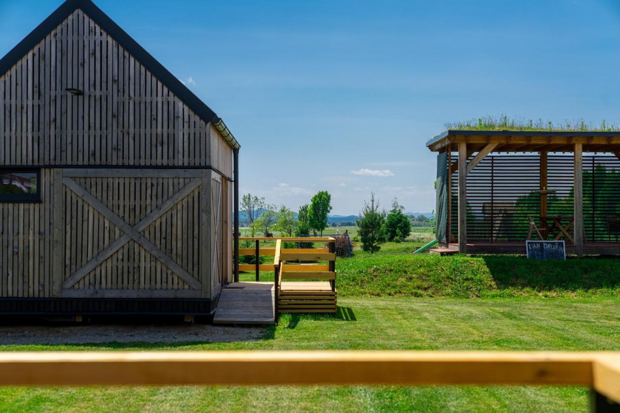 Hotel Horse Glamping Park à Cirkovce Extérieur photo